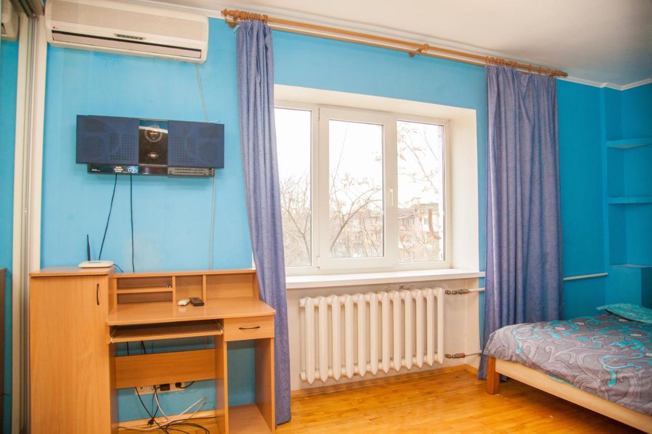2Room Semi-luxury Apt on Stalevarov 21 Zaporizhia Exterior foto